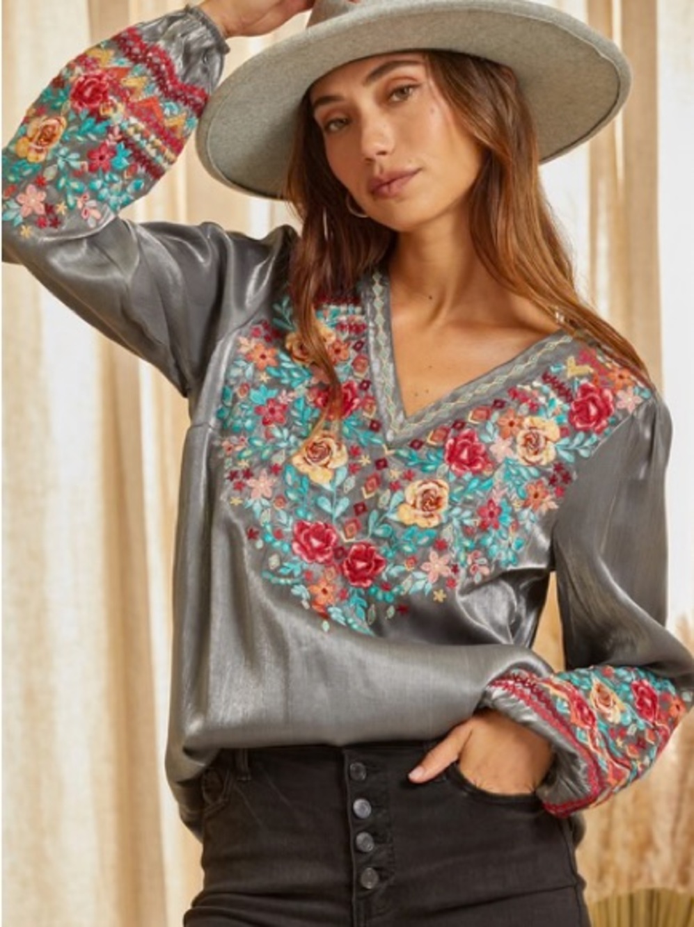 Savanna Jane Metallic Silver Embroidered Blouse Size Small Johnny Was Style